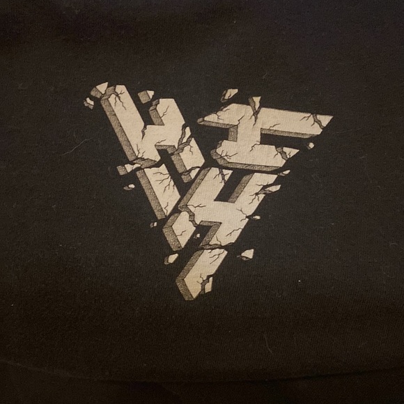 Hypland x Hunter X Hunter SMALL Men’s T-Shirt - Picture 4 of 5